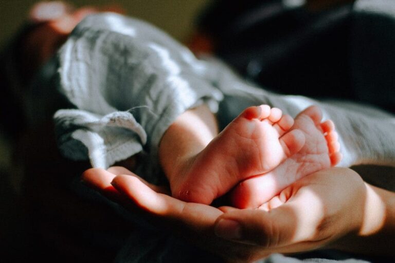 Amener un petit humain dans votre petite maison : comment se préparer à un nouveau bébé